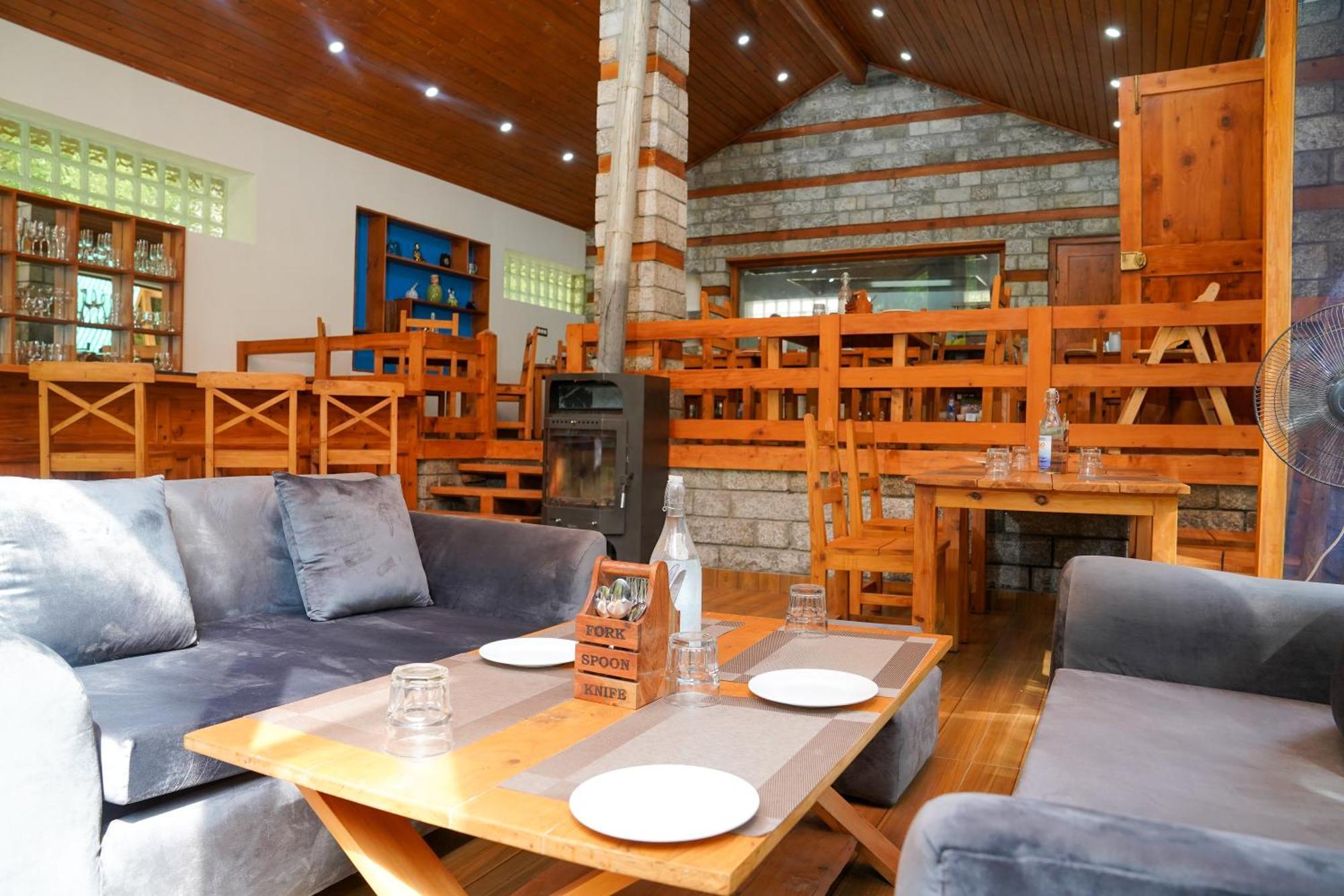 Zone Connect By The Park, Manali Hotel Bagian luar foto
