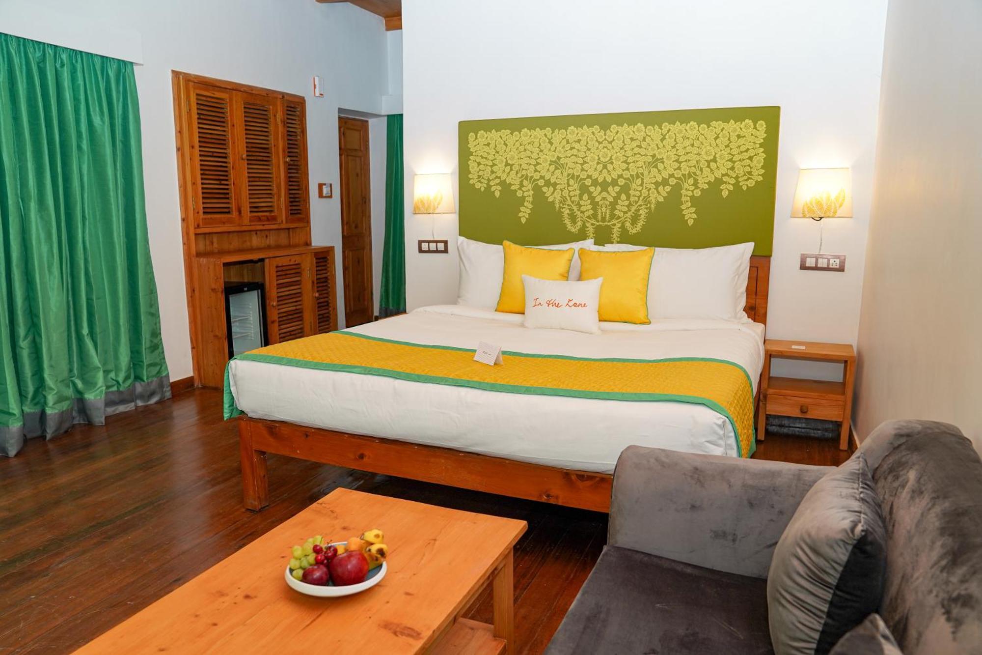 Zone Connect By The Park, Manali Hotel Bagian luar foto