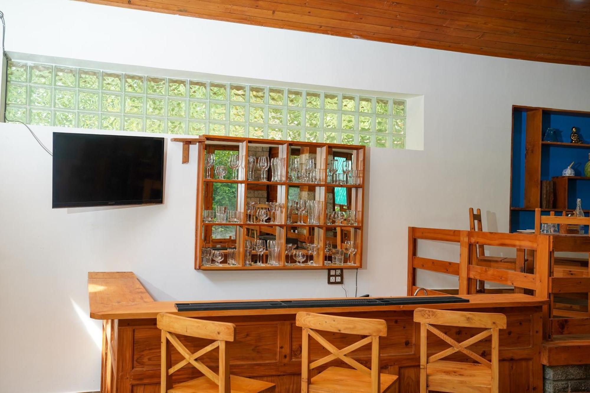 Zone Connect By The Park, Manali Hotel Bagian luar foto