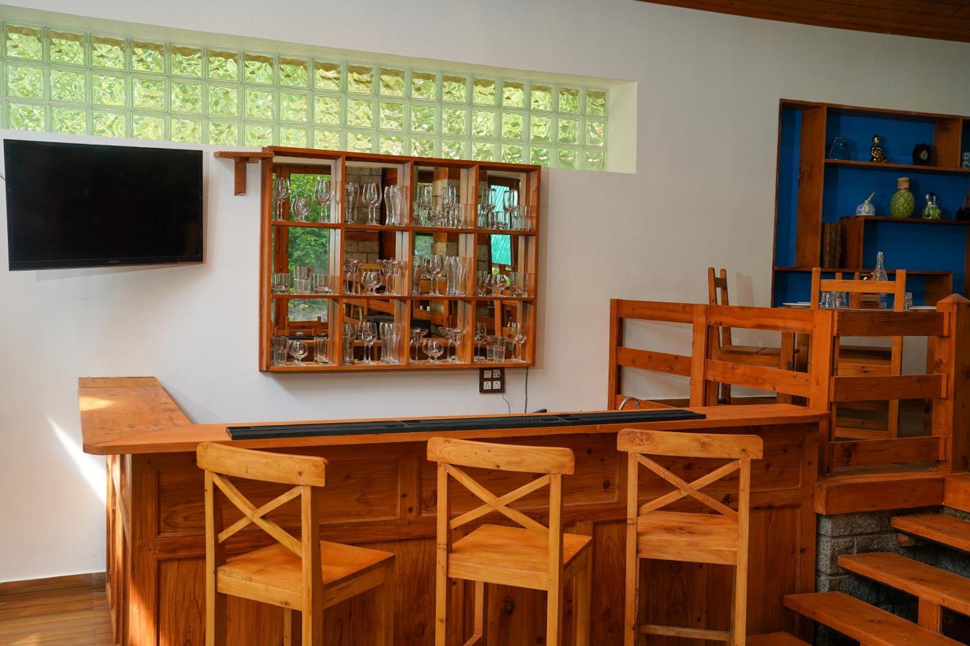 Zone Connect By The Park, Manali Hotel Bagian luar foto