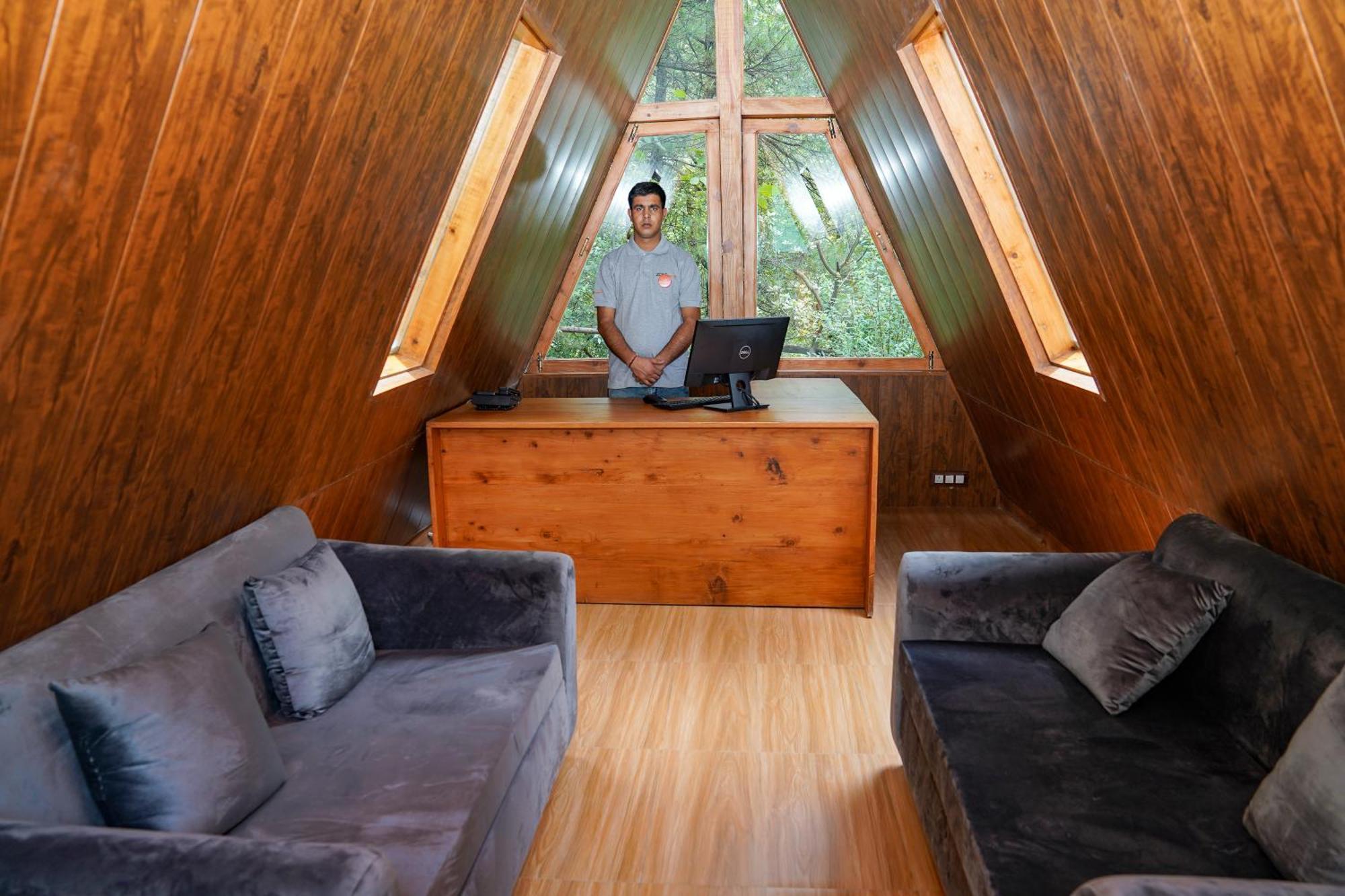 Zone Connect By The Park, Manali Hotel Bagian luar foto