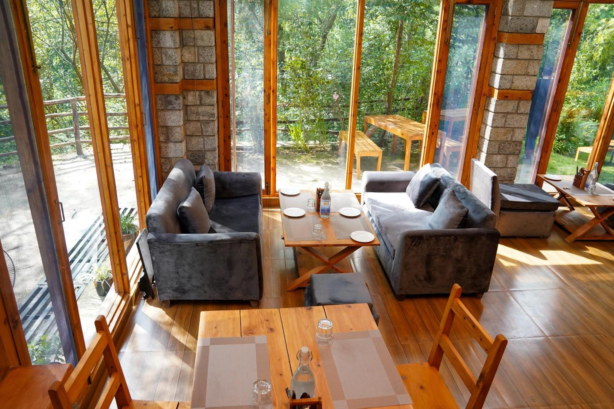 Zone Connect By The Park, Manali Hotel Bagian luar foto