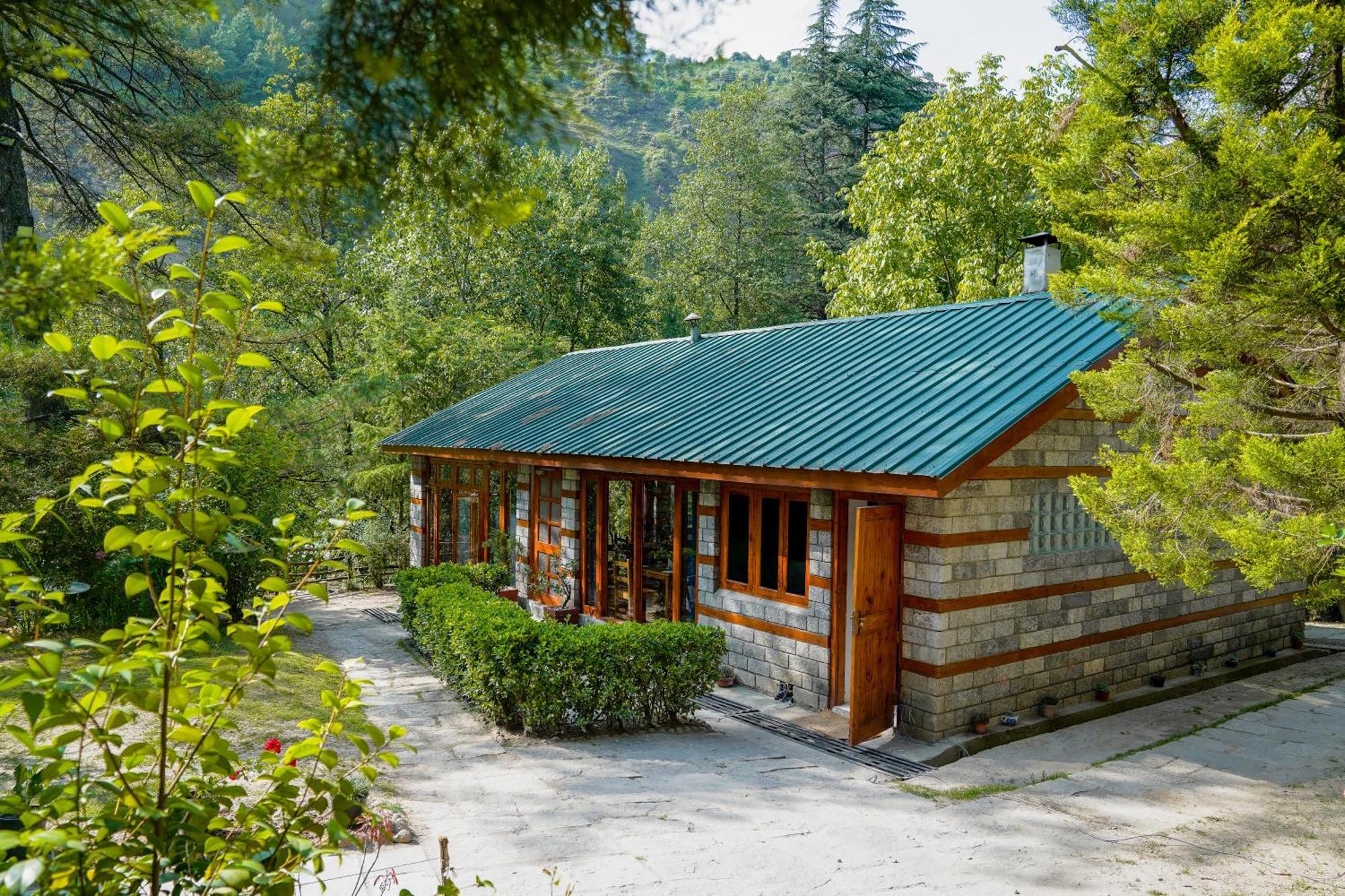 Zone Connect By The Park, Manali Hotel Bagian luar foto