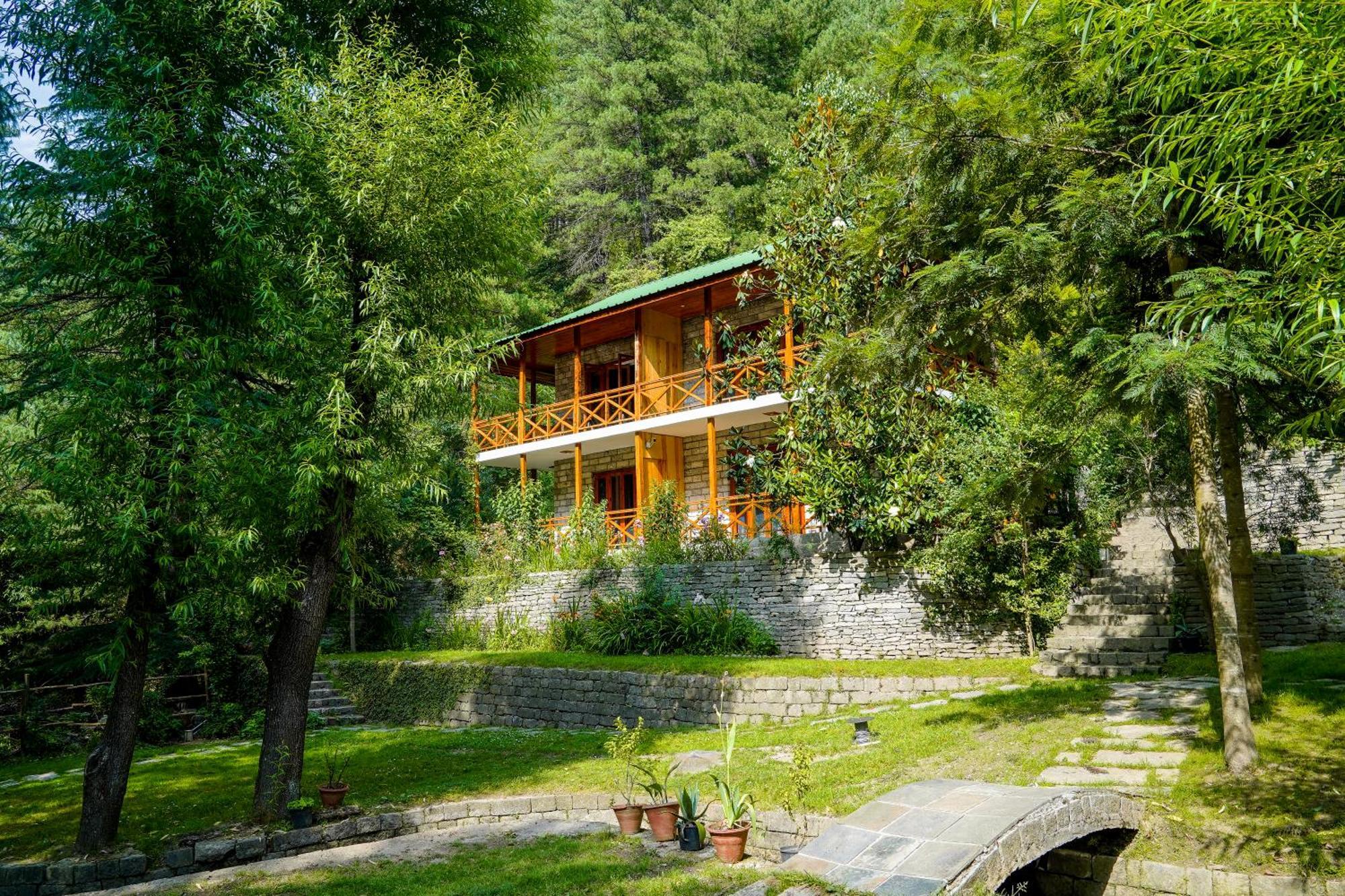 Zone Connect By The Park, Manali Hotel Bagian luar foto