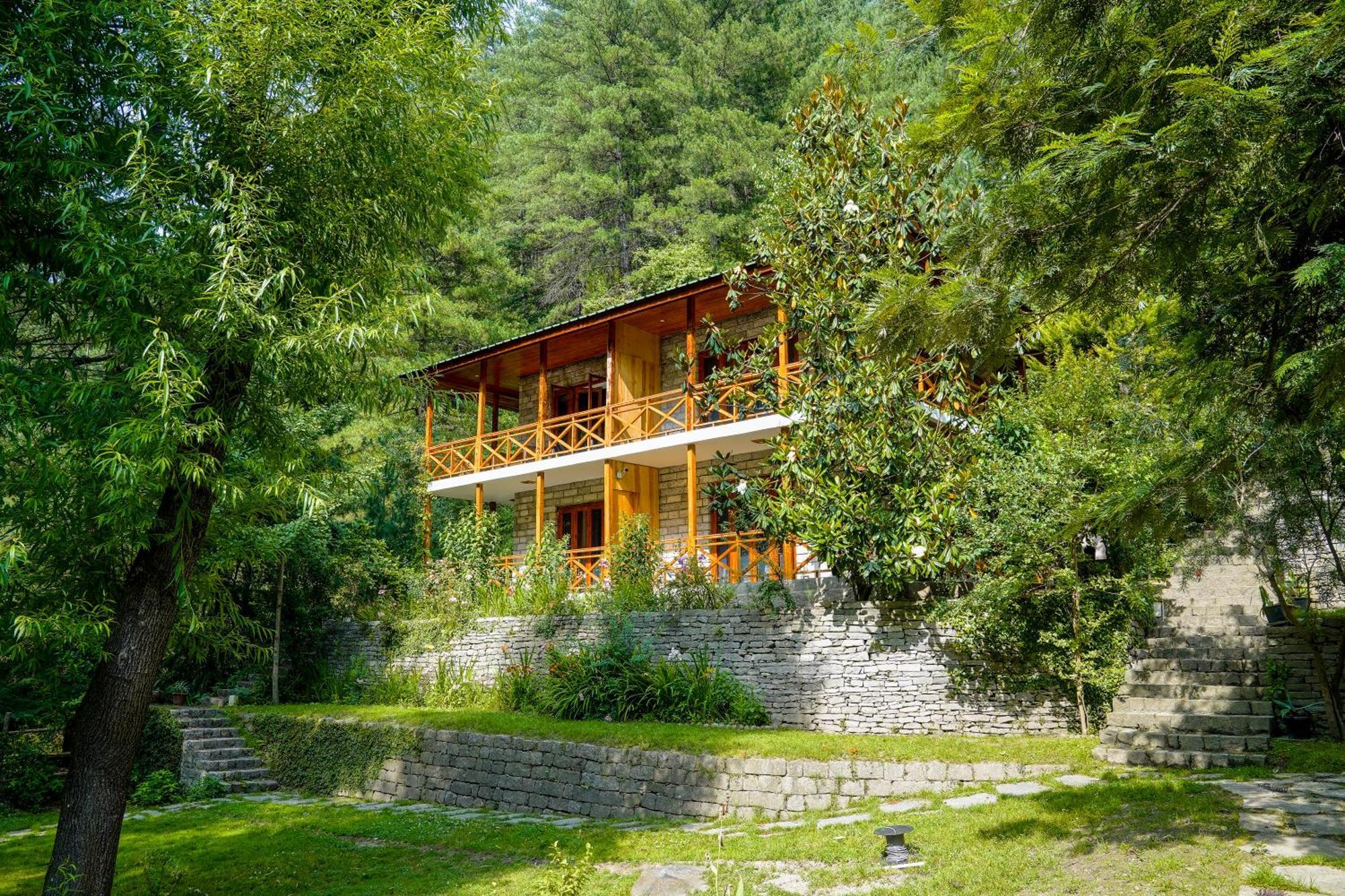 Zone Connect By The Park, Manali Hotel Bagian luar foto