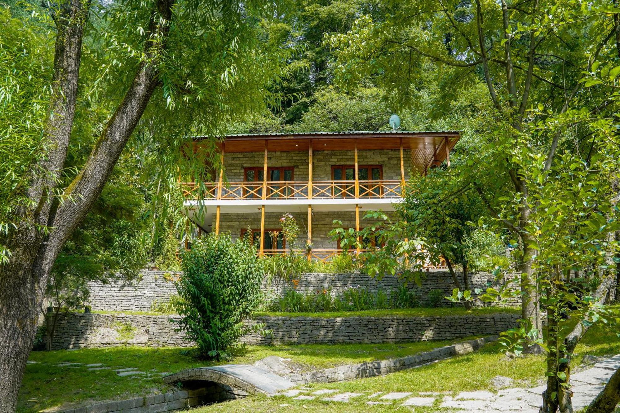 Zone Connect By The Park, Manali Hotel Bagian luar foto
