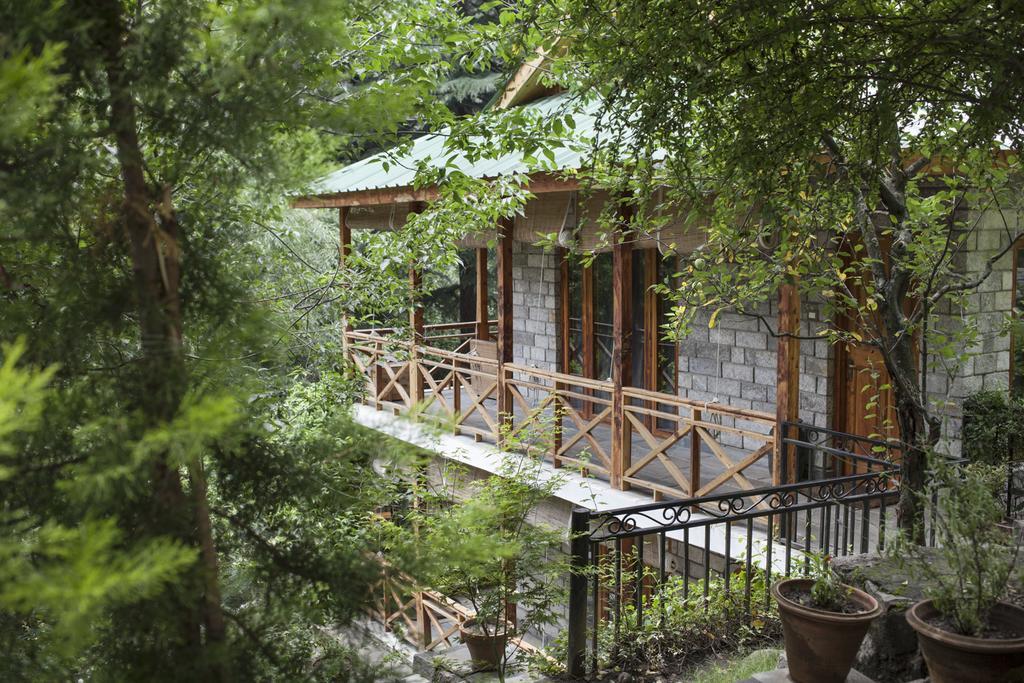Zone Connect By The Park, Manali Hotel Bagian luar foto